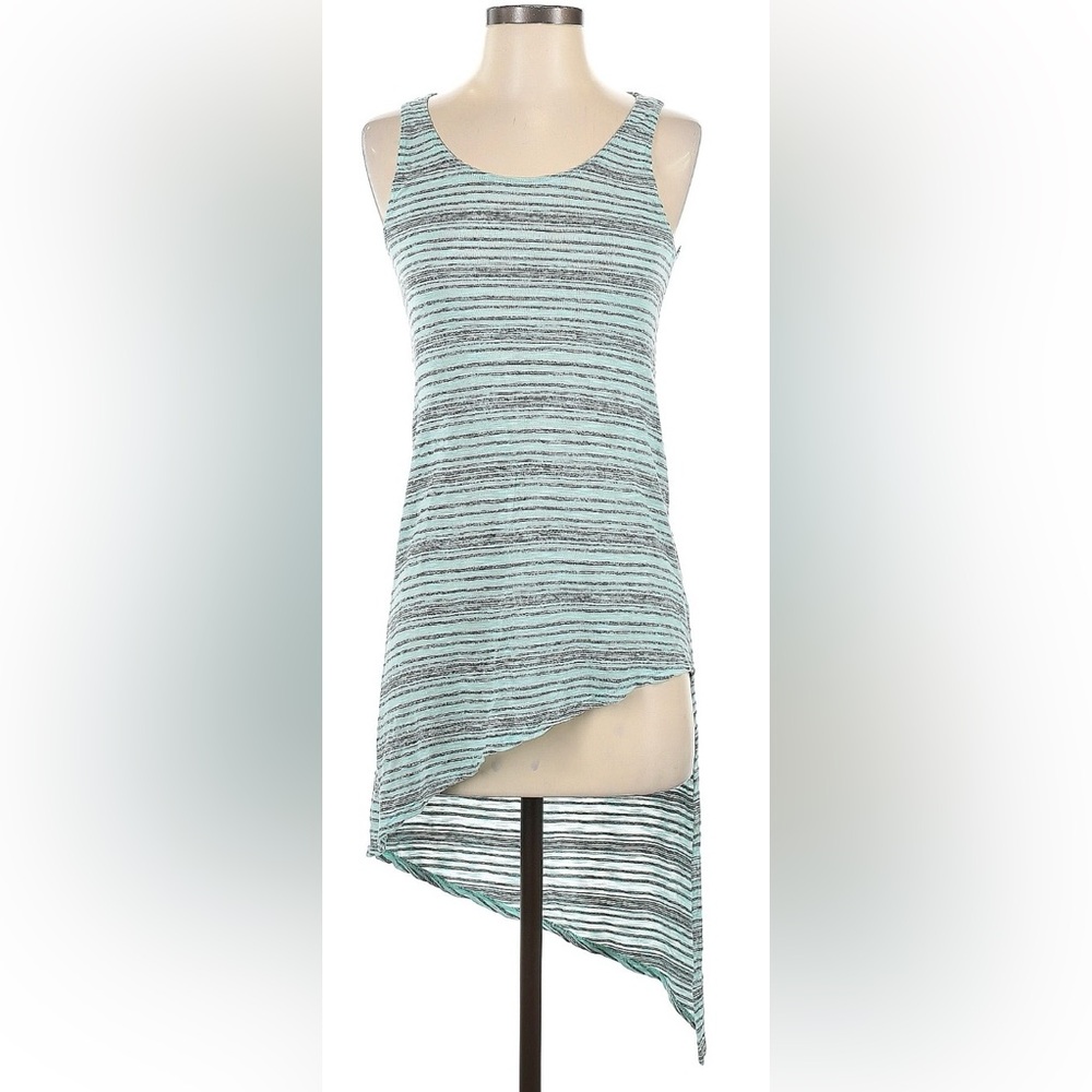 ⭐️NWOT⭐️Saks Fifth Avenue~Women’s Sleeveless High-Low Top~Size XS